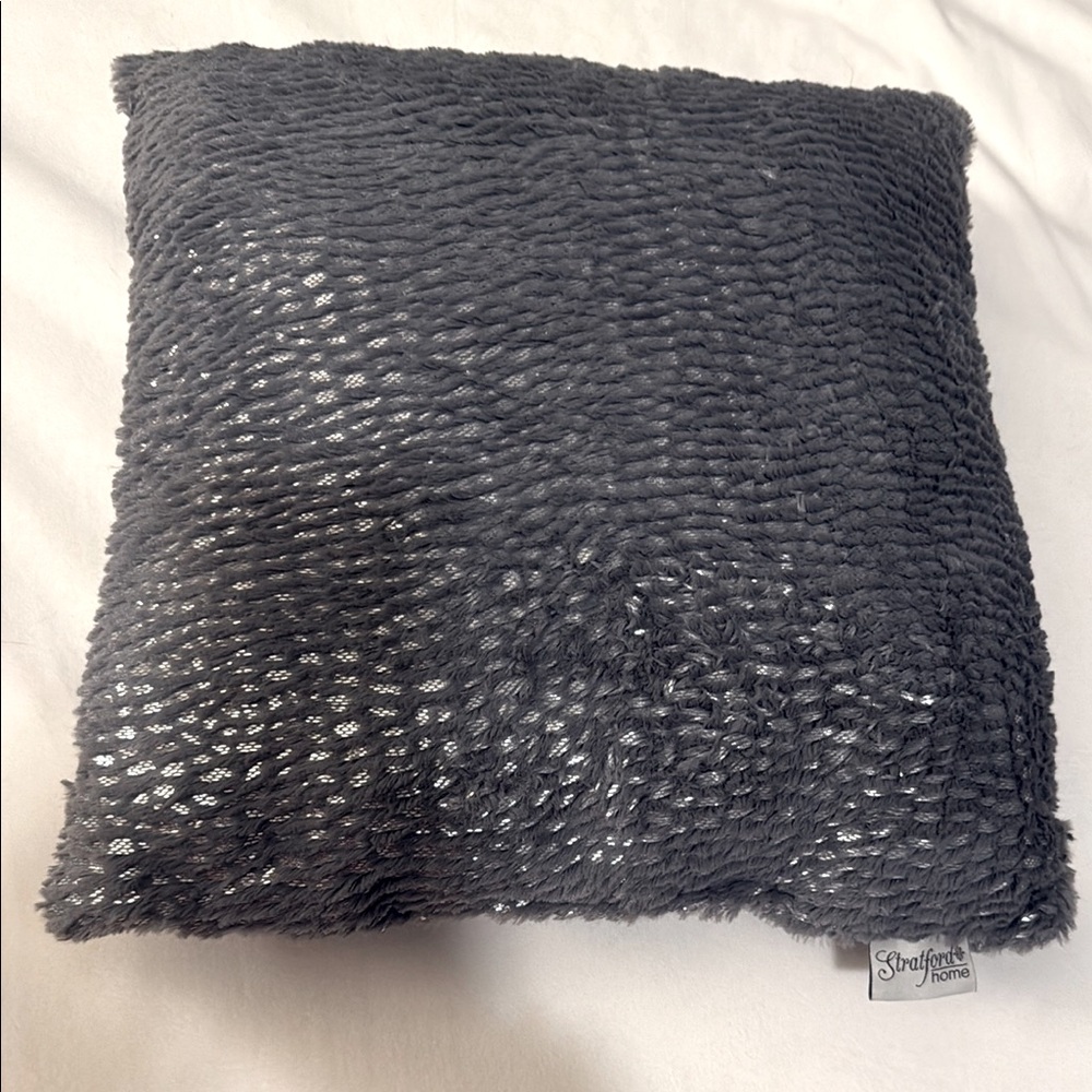 Gray Accent Pillow Stratford & Home 16'‎ x16'